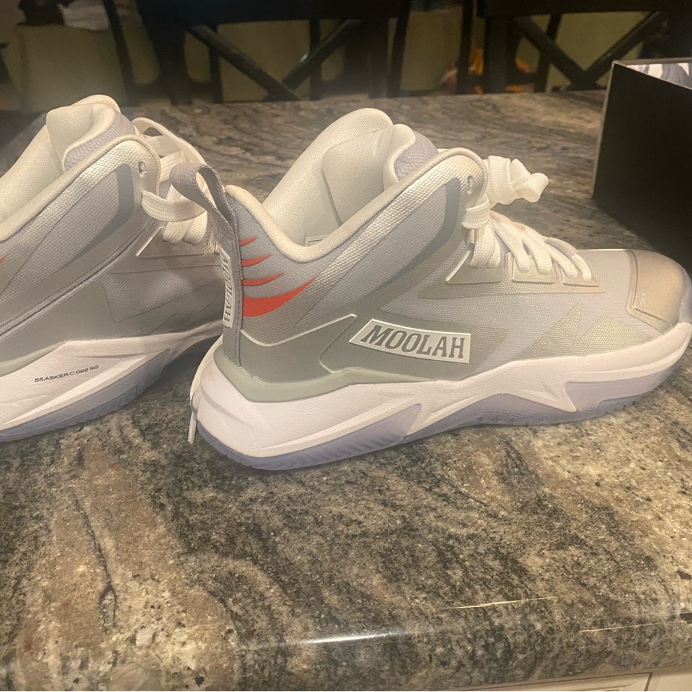 New Moolah Silver Basketball/volleyball Triple Double Sneakers Sz 8.5